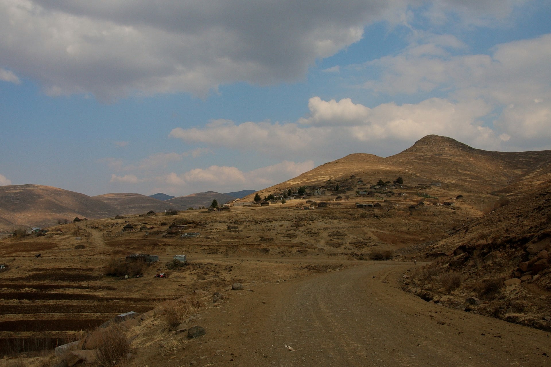 Lesotho Awards US$27.5 Million Airport Road Rebuild